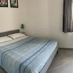 The Third Floor מטה